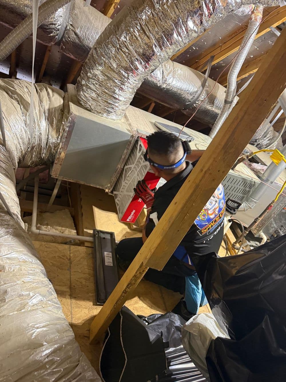 Comprehensive HVAC Maintenance in Texas